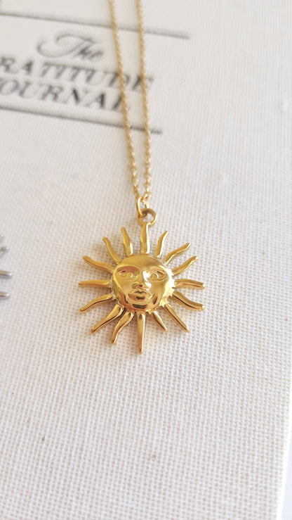 Sun minimalist Necklace