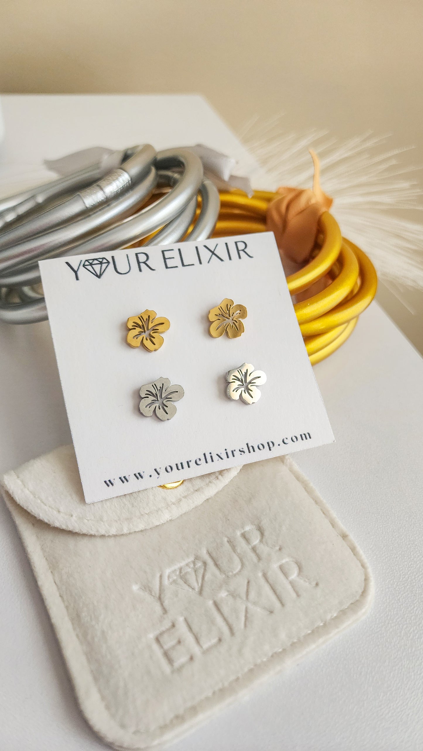 Amapola Flower Stud Earrings