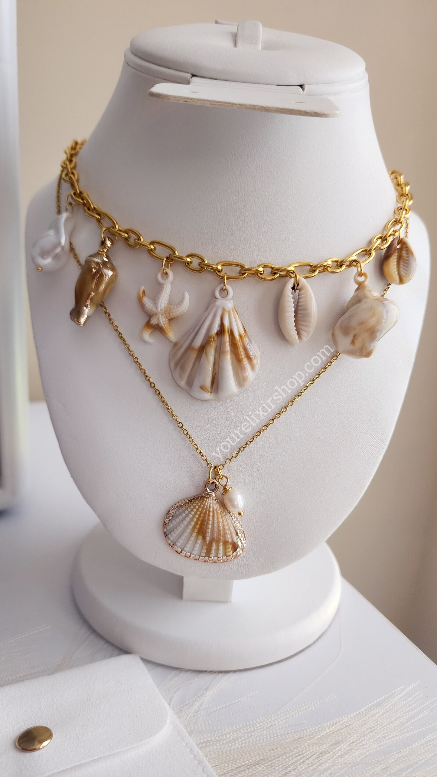 Seashell charm necklace